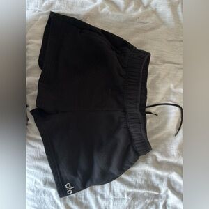 ALO Accolade Shorts - Black